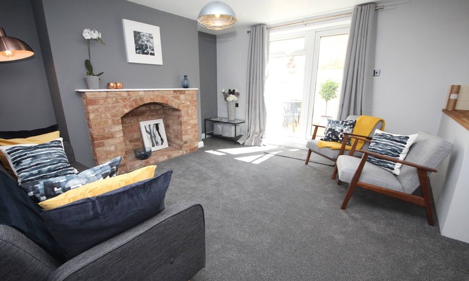 Leamington Spa Apartment | Serviced Courtyard Apartment Close To Centre