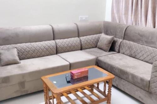 Hyderabad Apartment | Servostay 2 Bhk Fully Furnished in Hafeezpet #201