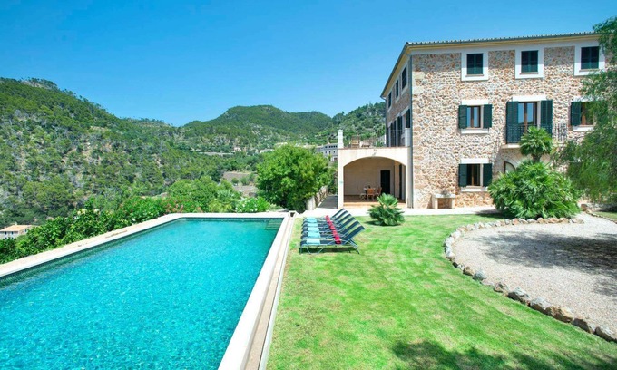 Banyalbufar Villa | Ses Cases Noves - Four Bedroom Villa, Sleeps 8