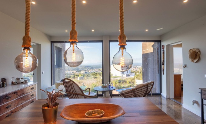 Santana House | Sesimbra Nature Retreat- EKO HOUSE