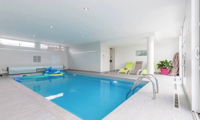 Sibiril House | Set sail at La Villa Enora Bretagne 4* spa pool 100m from the beach