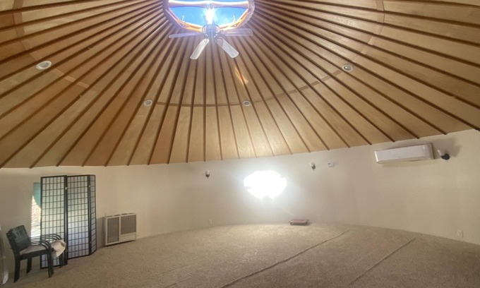 Orosi Hotel | Seven Circles Lodge&Retreat,up to 30+ guests near Kings Canyon National Park