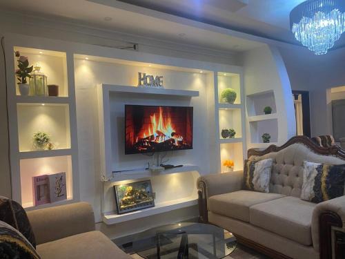 Kitale House | Seven Star