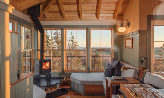 Lunenburg County Apartment | Shackup Tower - 30 ft in the air & hot tub & surf