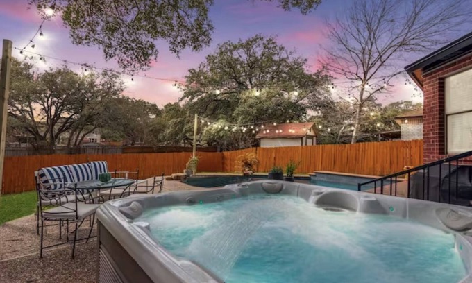Live Oak House | Shady Oak Pool House (San Antonio)