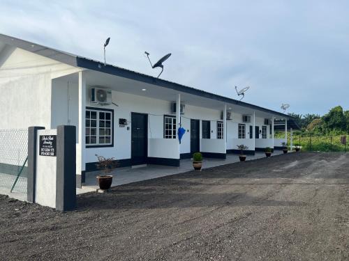 Pulau Indah House | SHAH HOMESTAY PULAU INDAH - Studio Family Xtra
