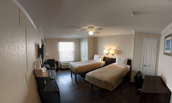 Hobbs Hotel | Shale Lodge