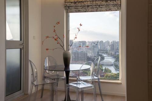 Downtown Shanghai Apartment | Shanghai Yi Du B&B - Near Nanjing West Road commercial district, 350 walk from the Natural History Museum subway