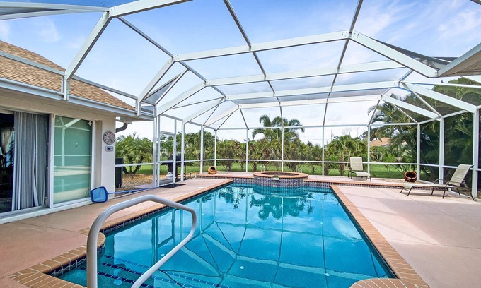 Pinehurst Villa | Shangri-La, full refund*, heated pool, sleeps 6