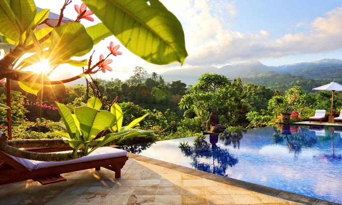 Sukasada Bed & Breakfast | Shanti Natural Panorama View Hotel