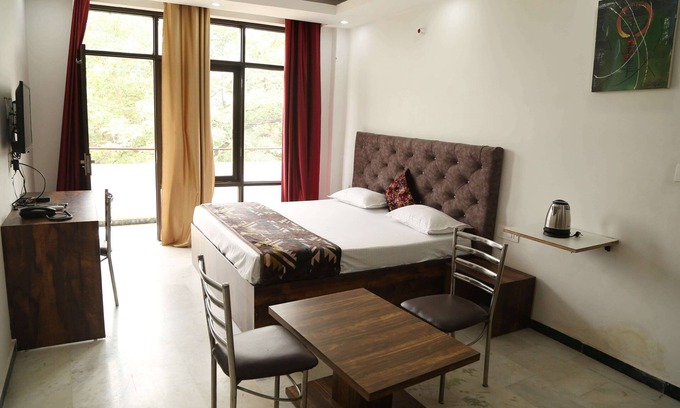 Munirka Bed & Breakfast | Shanti Residency
