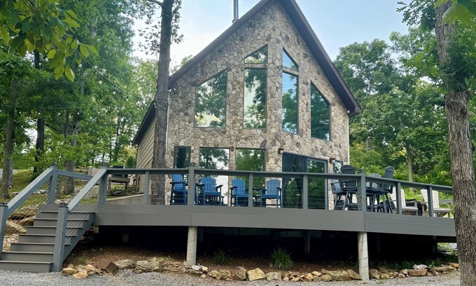 Marion House | Shawnee Overlook - Home + 2 Cabins