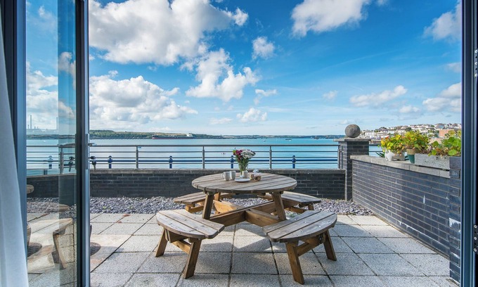 Milford Haven Cottage | Shearwater, Holiday Cottage Milford Waterfront, Milford Haven, Sleeps 4, 2 bedrooms, bathrooms