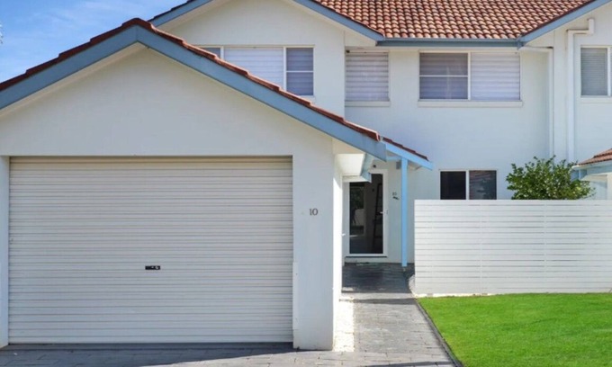 Korora House | Shearwater Nest - A Coastal Haven for Relaxation!