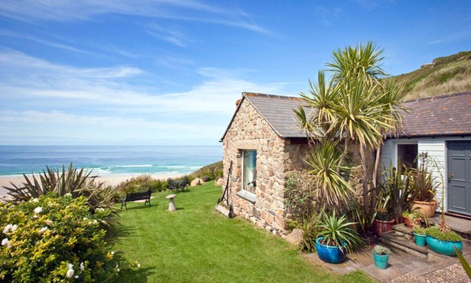 Sennen Cove Cottage | Sheldrake, Beach Villa, Sea-views, Large Garden