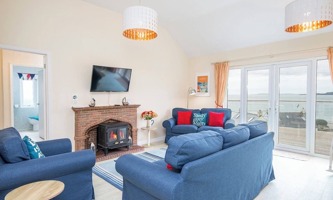 Amroth Cottage | Shell Haven, Holiday Cottage Amroth, Sleeps 8, 4 bedrooms, bathrooms
