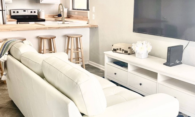 Crawfordville Condo | Shell Point Beach 2BR condo with marina views