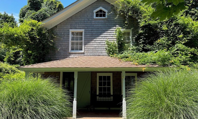Shelter Island House | Shelter Island, NY Fully Renovated Farmhouse with Pool