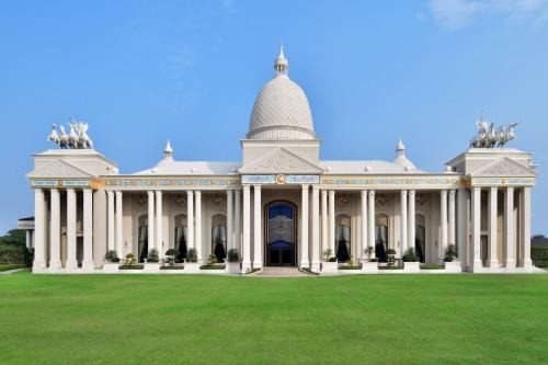 Indore Hotel | Sheraton Grand Palace Indore