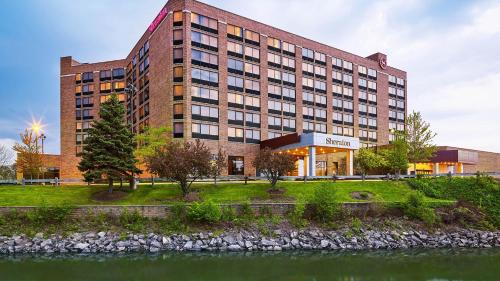 Lisle Hotel | Sheraton Lisle Naperville Hotel
