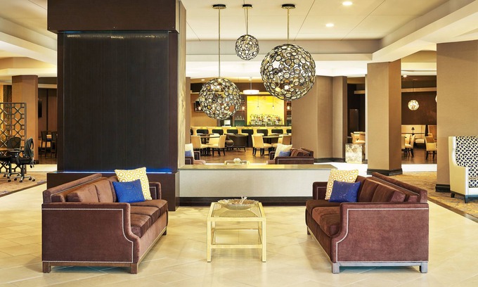 Lisle Hotel | Sheraton Lisle Naperville Hotel