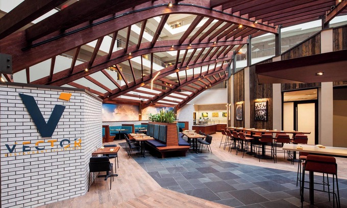 Primos Secane Hotel | Sheraton Suites Philadelphia Airport