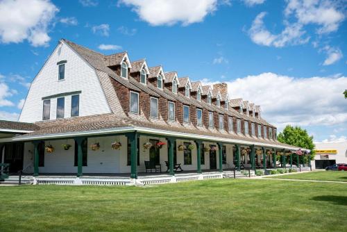 Sheridan Hotel | Sheridan Inn - Best Western Signature Collection