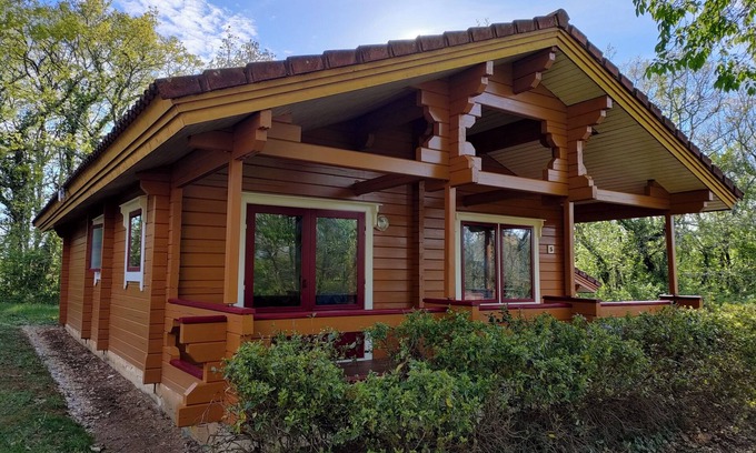 Mauroux Ski Chalet | Sherlock's Home : Profitez D'un Chalet au Calme au Milieu de la Nature