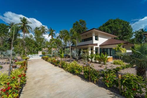 Hin Hong Resort | SHI Phangan Villas