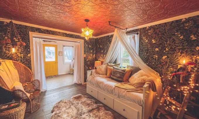 Paw Paw Lake House | -Shingle Diggins Cottage-