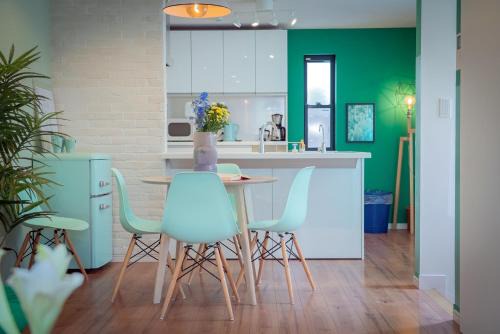 Okubo Apartment | Shinjuku 'The Wizard of Oz' Villa