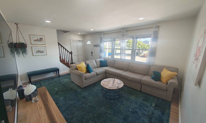 Shirley House | Shirley Bayfront Getaway – Kayak, Swim & Relax