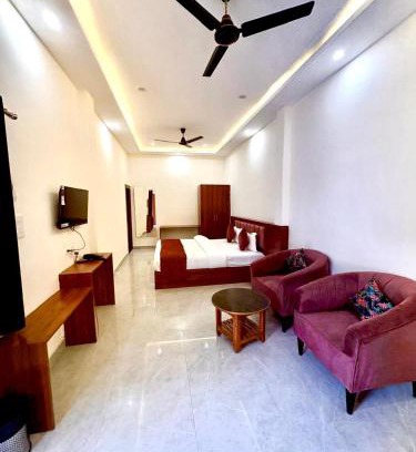 Varanasi House | Shiva Kashi Inn