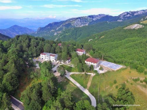 Cudhi Hotel | Shkreli Resort Qafeshtame