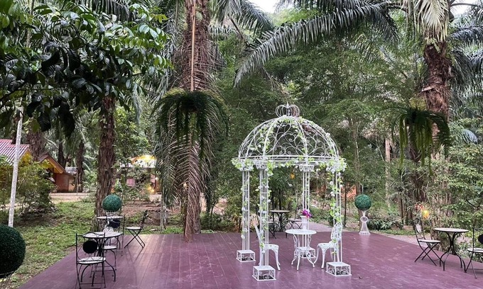 Yan Yao Hotel | Shong Hai Resort