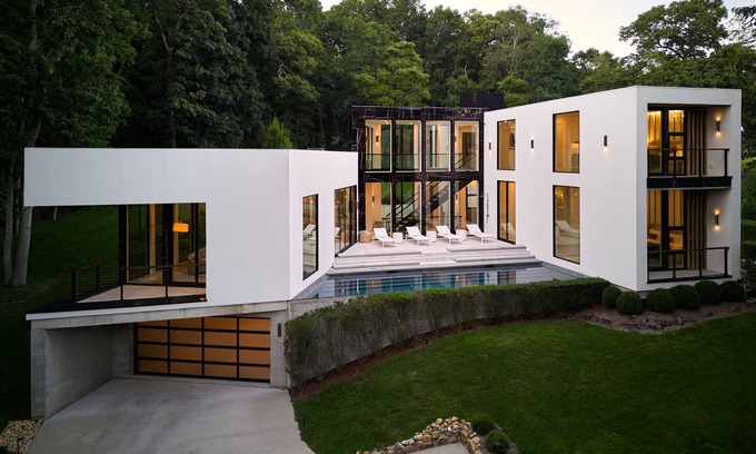 Shelter Island Heights House | Shore House - A Luxury Beach Retreat