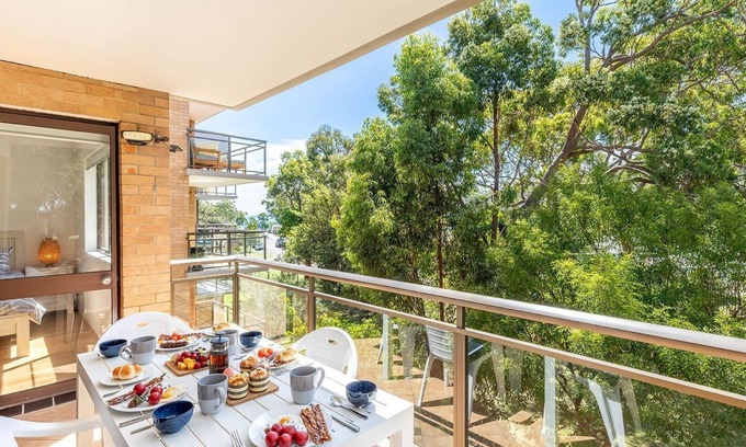 Nelson Bay Apartment | Shoreline, 9 1 Intrepid Cl - 200m to Shoal Bay beach and wifi