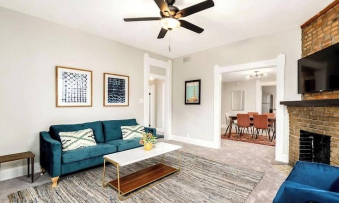 University District House | Short north- STEPS to High St -Private Parking-OSU