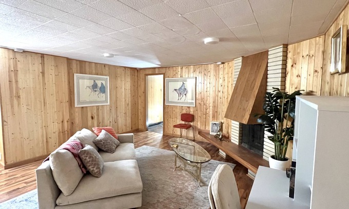 Ogden Apartment | Short walk to the trails!