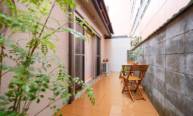 Nara House | Shoya ConvenientQuietOne Group Only each day - 2minute walk from Kintetsu Nara Station An inn for renting a building limited to one group per day / Nara Nara