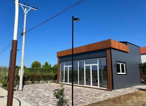 Qerek Apartment | Sia's Villa, Tale