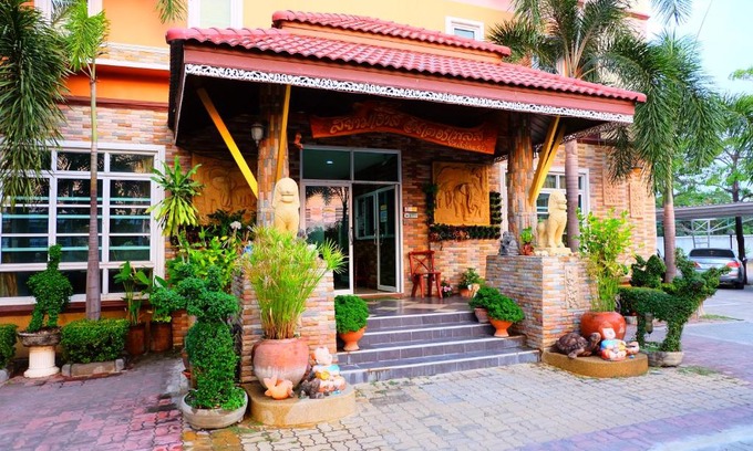 Lop Buri Hotel | Siam House Interplace