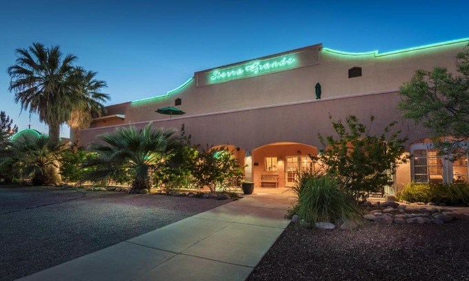 Truth or Consequences Hotel | Sierra Grande Lodge & Spa