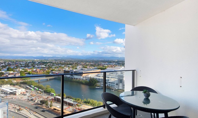 Broadbeach Apartment | Sierra Grand - Wow Stay