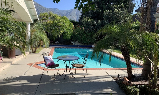 Sierra Madre House | Sierra Madre Cottage, pool, sleeps 2, 2450 ft walking distance to Sierra Madre