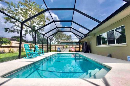 Sarasota House | Siesta Key Private Retreat -Screened Pool Haven