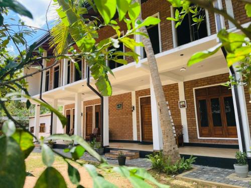 Kimbissa Hotel | Sigiri Bawana