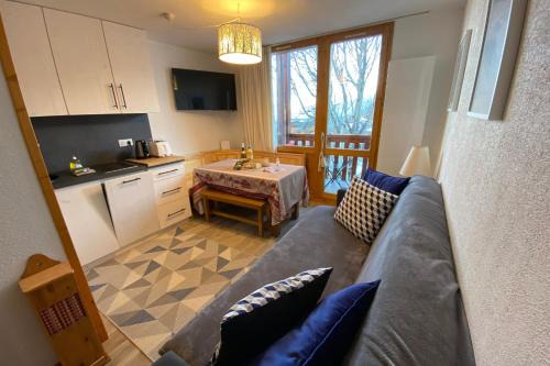 Montalbert Apartment | Signal 302 for 6 person