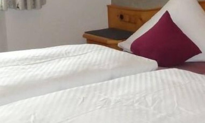 Wallgau Apartment | "Signal head" apartment 1 bedroom, shower, toilet - mountain view, guest house