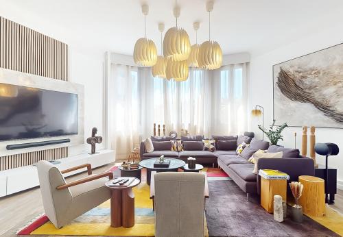 Champs-Elysees Apartment | Signature Champs Elysées